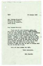 Letter from Rita Spurdle at The Hogarth Press to Thérèse Reveillé at Maison d'Éditions des Femmes (16/01/1976)